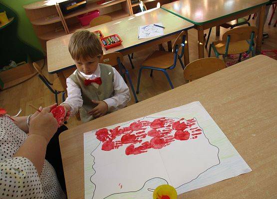 Młodsza grupa przy pracy