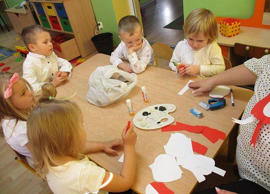 Młodsza grupa przy pracy