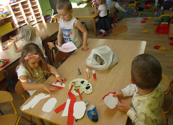 Młodsza grupa przy pracy