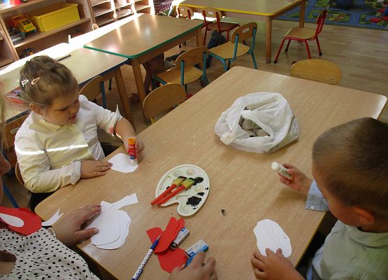 Młodsza grupa przy pracy