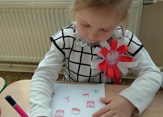 Grafika 11: BIAŁO-CZERWONE BARWY