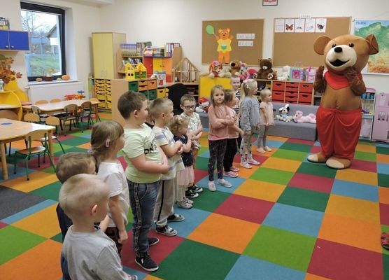 Grafika 6: ŚWIĘTO  MISIA