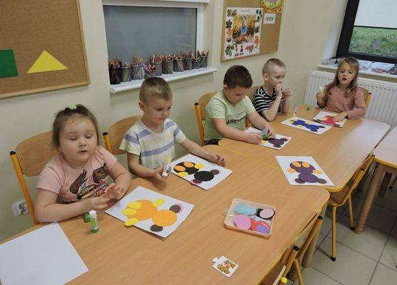 Grafika 25: ŚWIĘTO  MISIA