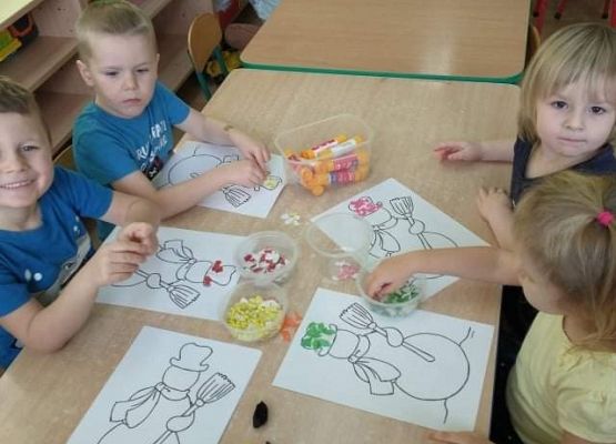 Młodsza grupa przy pracy