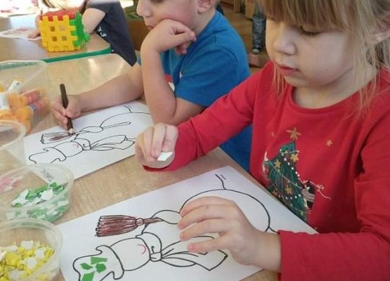 Młodsza grupa przy pracy