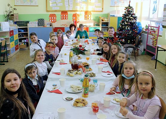 Wigilia w klasie drugiej.