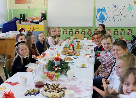 Wigilia w klasie drugiej.
