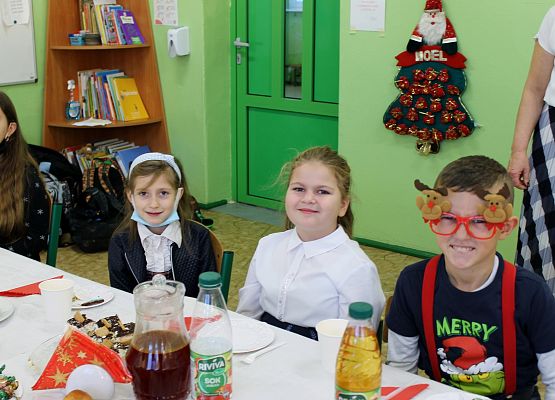 Wigilia w klasie drugiej.
