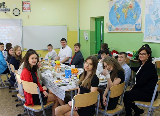 Wigilia w klasie ósmej b.