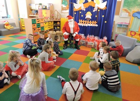 Grafika 40: WIGILIA W PRZEDSZKOLU