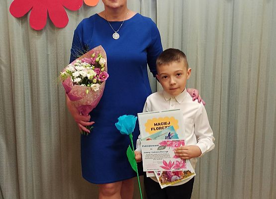 Grafika 7: zakończenie roku szkolnego 2020/2021