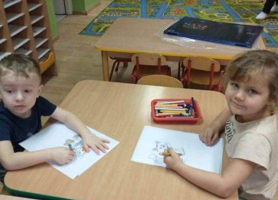 Młodsza grupa przy pracy