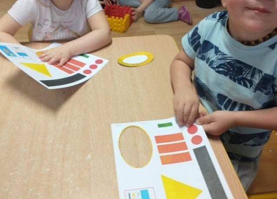 Młodsza grupa przy pracy