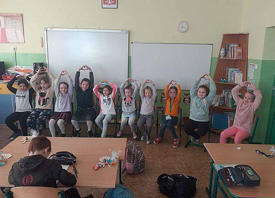 Grafika 3: 8 Marca - Dzień Kobiet