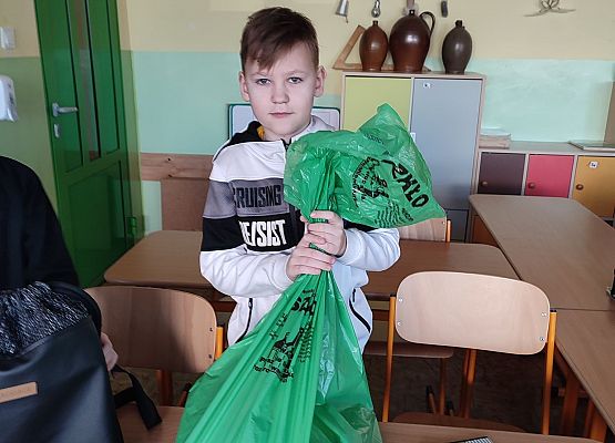 Grafika 16: Dzień bez plecaka