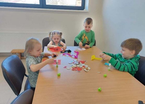 Grafika 24: PIERWSZY DZIEŃ WIOSNY