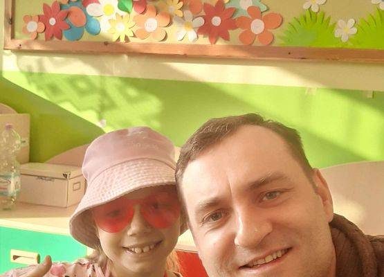 Grafika 25: Dzień Nieoczywistego Stroju