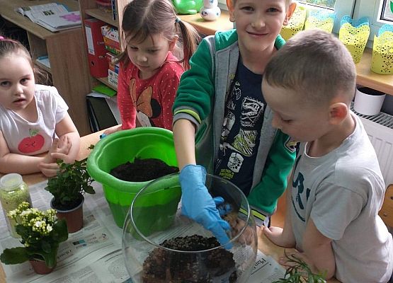 Starszaki przy pracy