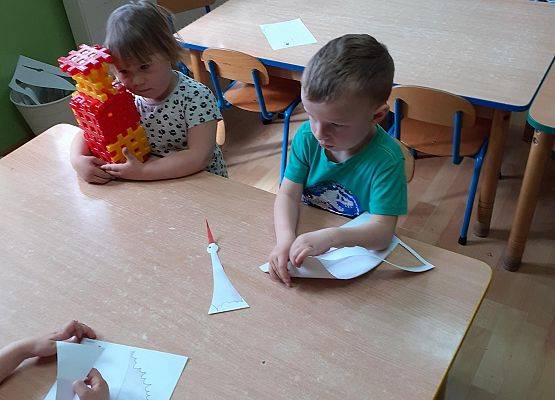 Średniaki przy pracy