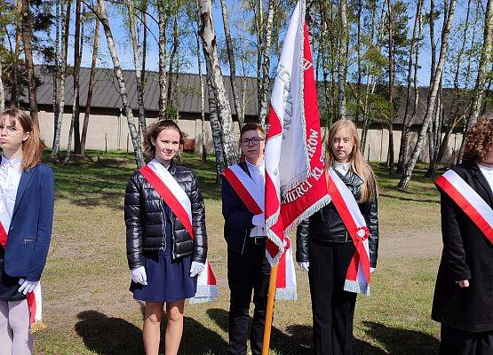 Uczniowie naszej szkoły w poczcie sztandarowym