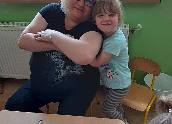 Wykonujemy laurki dla taty