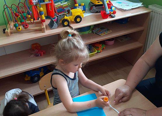 Wykonujemy laurki dla taty