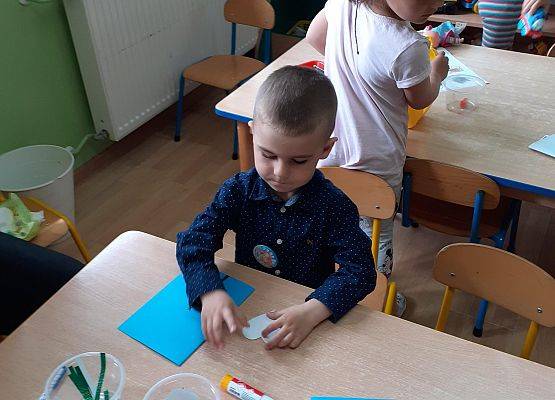 Wykonujemy laurki dla taty