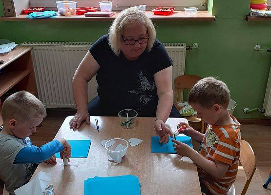 Wykonujemy laurki dla taty