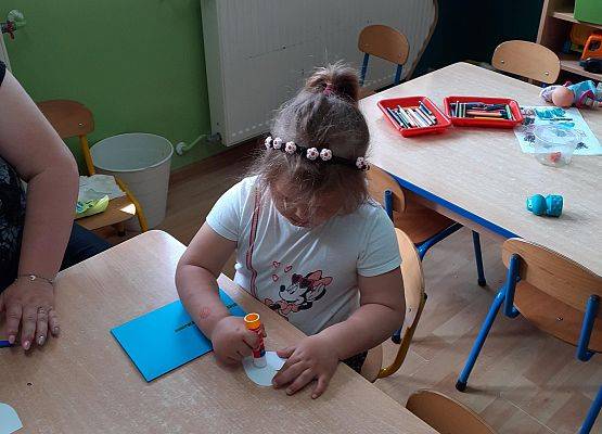 Wykonujemy laurki dla taty