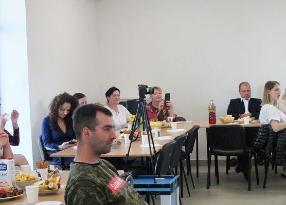 Grafika 45: Święto Mamy i Taty