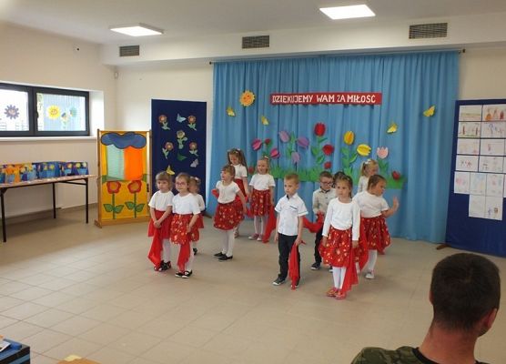 Grafika 41: Święto Mamy i Taty