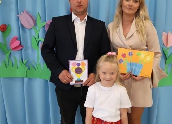 Grafika 23: Święto Mamy i Taty