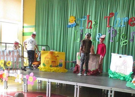 The Three Little Pigs 6