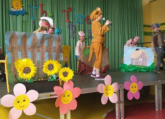 The Three Little Pigs 16