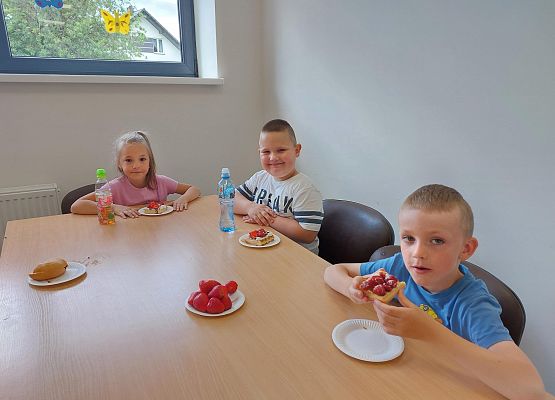 Grafika 8: ZAPACH  LATA   I  WAKACJI