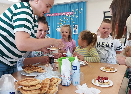 Grafika 15: ZAPACH  LATA   I  WAKACJI