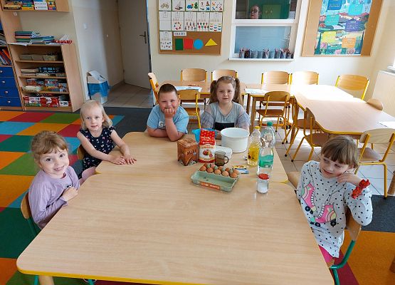 Grafika 1: Dzień Dziecka