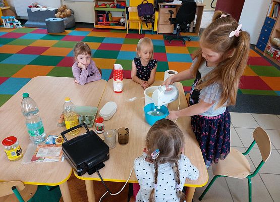 Grafika 9: Dzień Dziecka