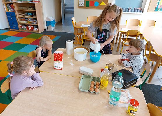 Grafika 11: Dzień Dziecka