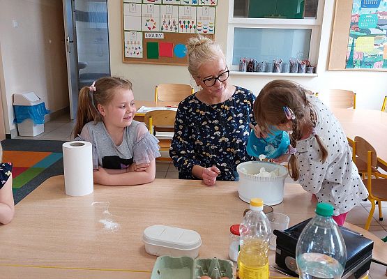 Grafika 13: Dzień Dziecka