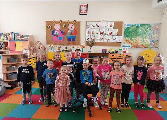 Grafika 2: URODZINY W PRZEDSZKOLU