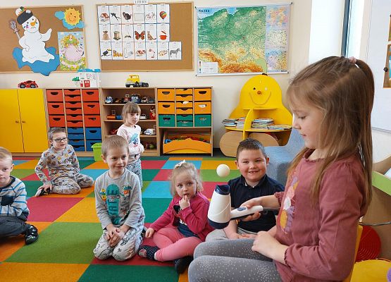 Grafika 2: EKSPERYMENTUJEMY