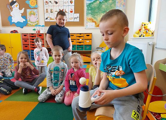 Grafika 3: EKSPERYMENTUJEMY