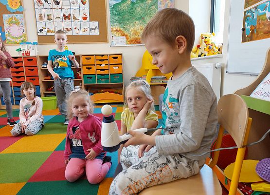 Grafika 8: EKSPERYMENTUJEMY