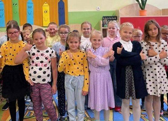 Dzień kropki grafika