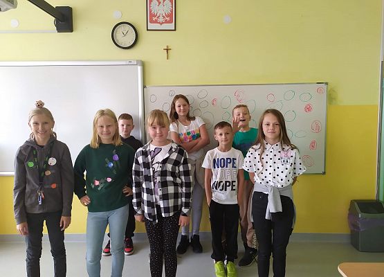 Dzień kropki grafika