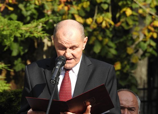 Prowadzący pan Edward