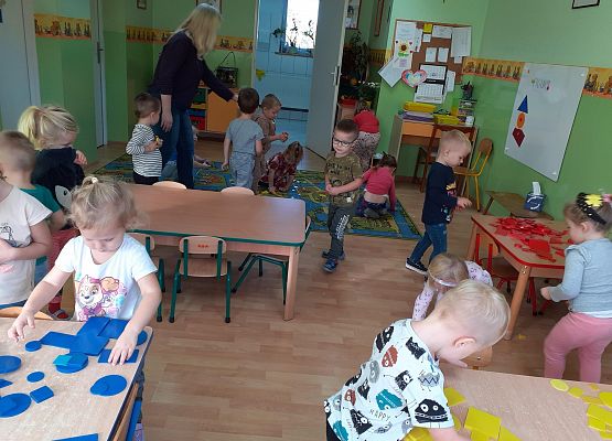 Grupa  młodsza - poznajemy figury