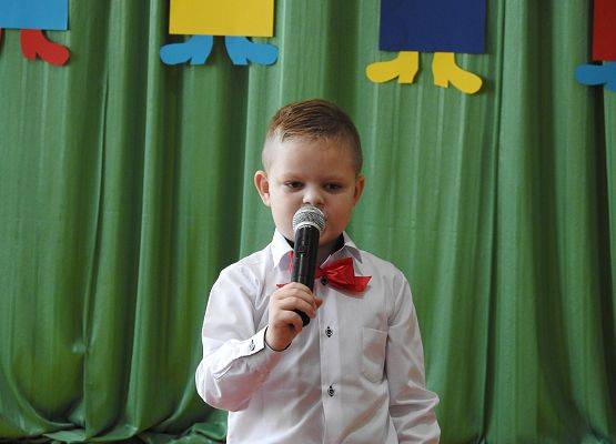 Jasiu podczas recytacji