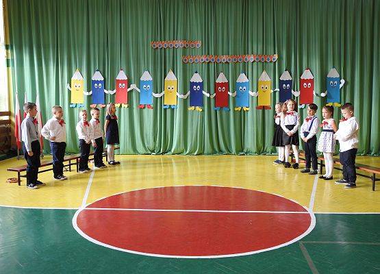 Grafika 39: Uroczystość pasowania na ucznia klasy I w roku szkolnym 2022/2023